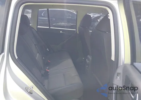 2018 Volkswagen Tiguan Limited 2.0T из США, поврежденный, VIN WVGAV7AX7JK001822